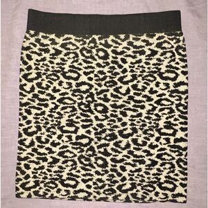 3 FOR $15 🙌🏼 S/M feathers cheetah animal print mini skirt tan brown black